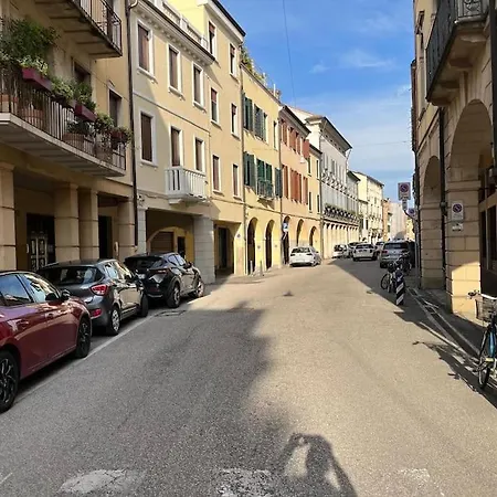 公寓 La Casa Sotto Ai Portici *