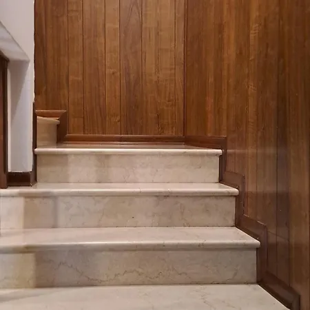 La Casa Sotto Ai Portici 公寓 *